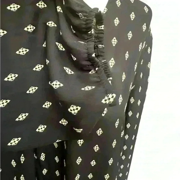 Deep Blue V-Neck Surplice Style Blouse Size XXL NWOT - Picture 4 of 13